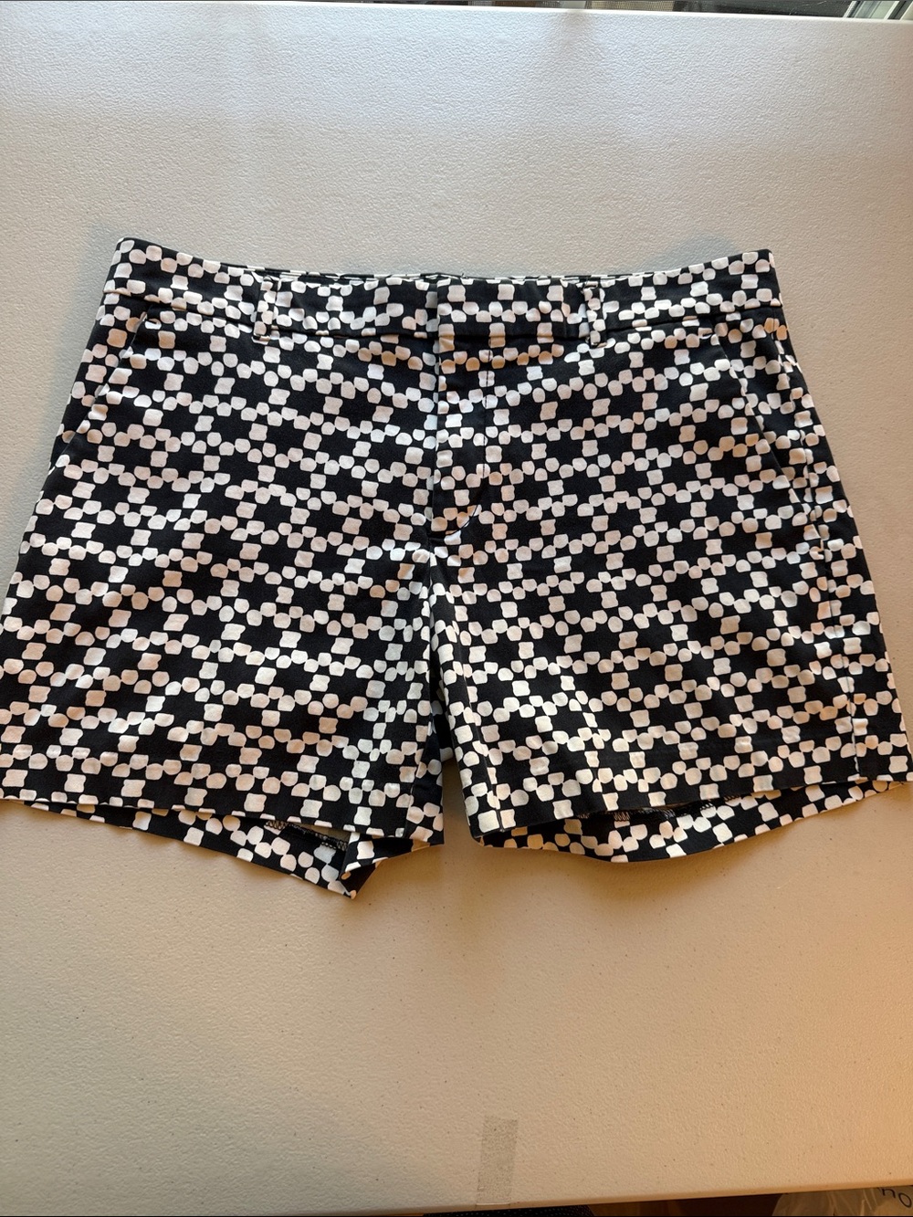 Banana Republic Dark Navy & White Geo-Print Bermuda Shorts - Picture 3 of 15